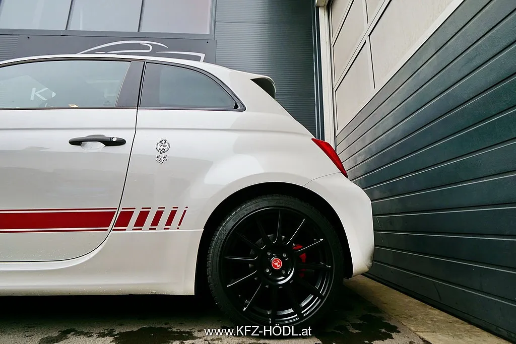 Abarth 595 Competizione MTA Image 8