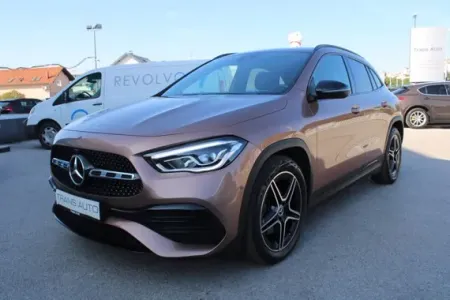 Mercedes-Benz GLA Klasse AUTOMATIK *NAVIGACIJA,LED,KAMERA*