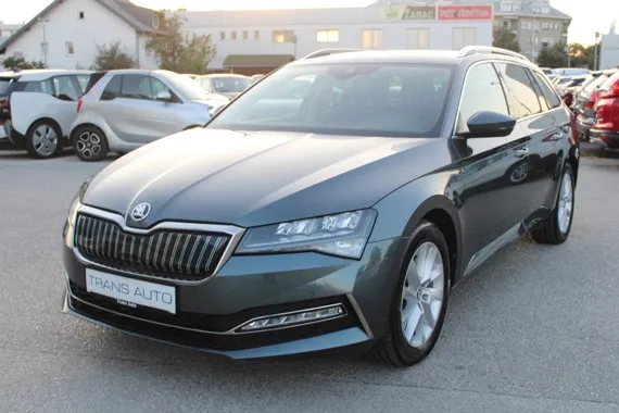 Škoda Superb Combi 1.4 TSi IV Plug in HYBRID AUTOMATIK *NAVIGACIJA* Image 1