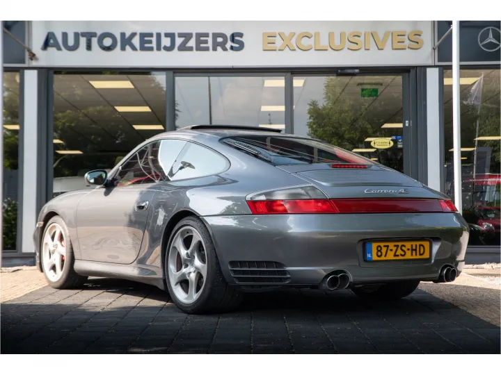 Porsche 911 3.6 Coupé Carrera 4S  Image 4