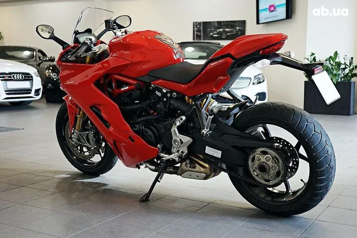 Ducati Supersport Image 6