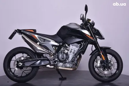 KTM 790